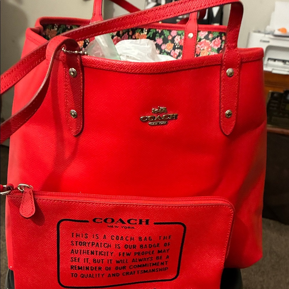 Coach - Picture 8 of 14